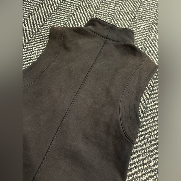 Lululemon versa vest sz 6‎ washed black - Picture 13 of 15